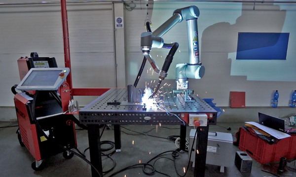 Svařovací Cobot Lorch Welding Solík